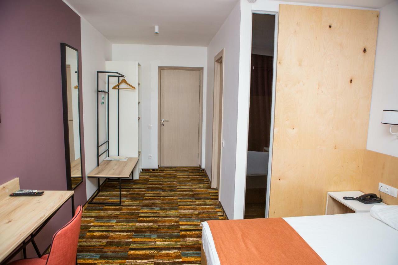 Ukraina Hotel Cherkasy Exterior photo